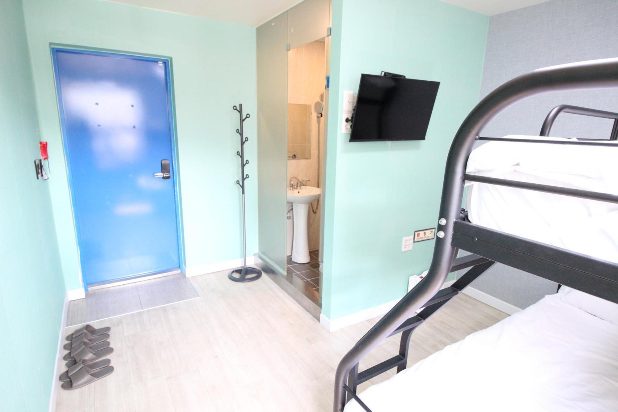 Hotel Golden Park Myeongdong 2*